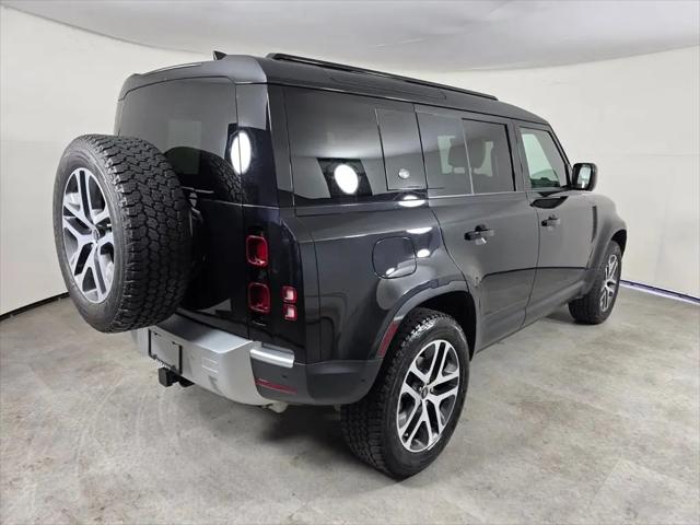 2024 Land Rover Defender 110 P300
