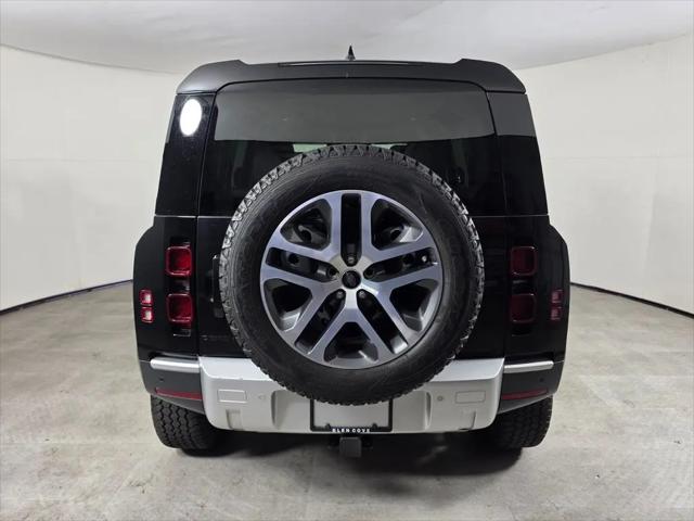 2024 Land Rover Defender 110 P300