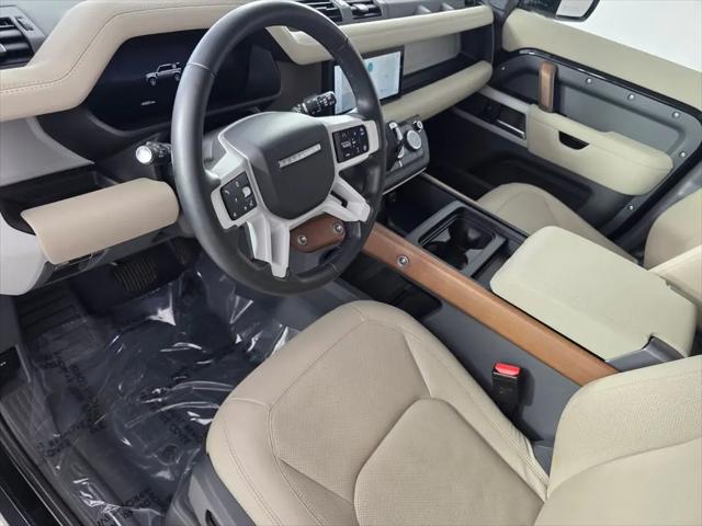 2024 Land Rover Defender 110 P300