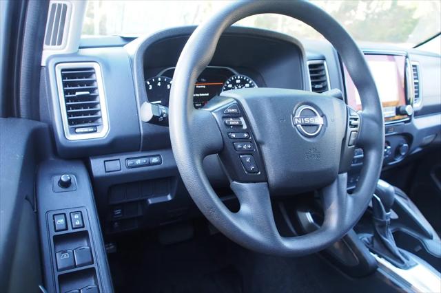 2023 Nissan Frontier Crew Cab SV 4x2