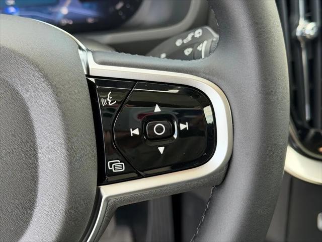 2026 Volvo XC90 Ultra Dark Theme, B6 AWD Gas (mild hybrid), Gasoline, 6 Seats