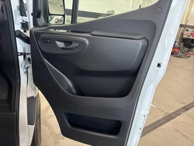2026 Mercedes-Benz Sprinter 2500 Standard Roof 4-Cyl Diesel HO