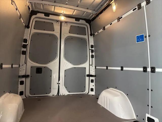 2026 Mercedes-Benz Sprinter 2500 Standard Roof 4-Cyl Diesel HO