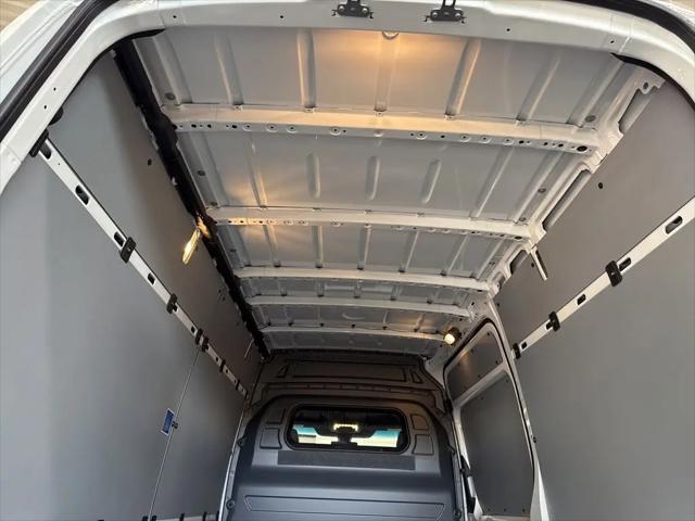2026 Mercedes-Benz Sprinter 2500 Standard Roof 4-Cyl Diesel HO