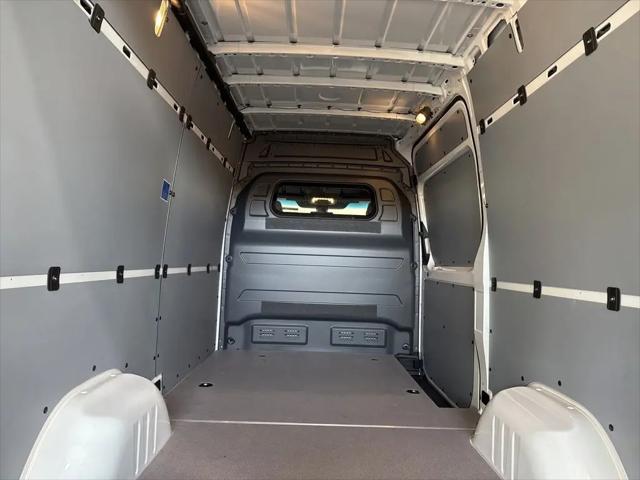 2026 Mercedes-Benz Sprinter 2500 Standard Roof 4-Cyl Diesel HO