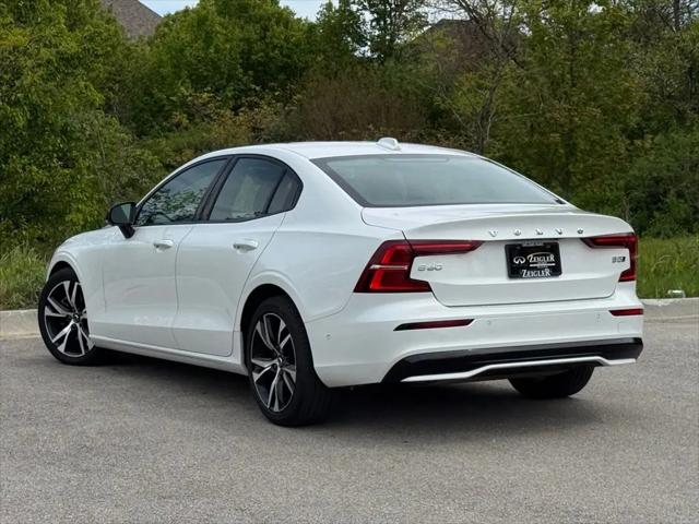2024 Volvo S60 B5 Plus Dark Theme