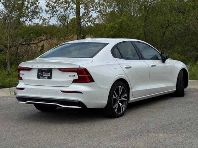 2024 Volvo S60 B5 Plus Dark Theme