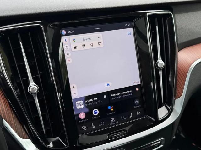 2024 Volvo S60 B5 Plus Dark Theme
