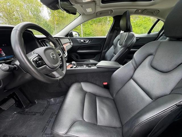 2024 Volvo S60 B5 Plus Dark Theme