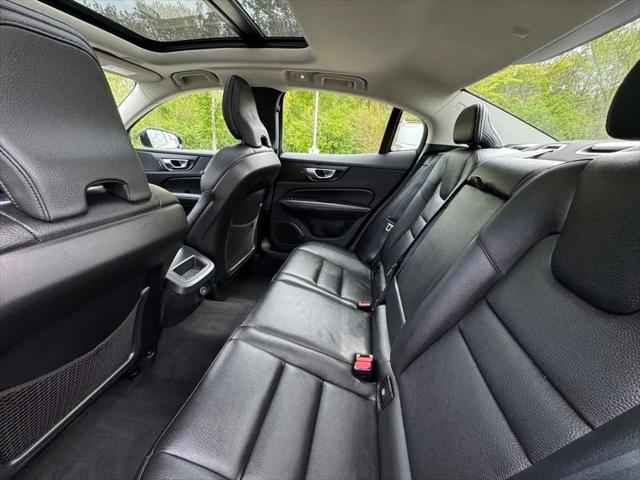2024 Volvo S60 B5 Plus Dark Theme