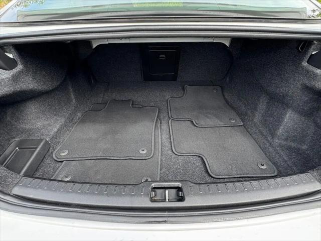 2024 Volvo S60 B5 Plus Dark Theme