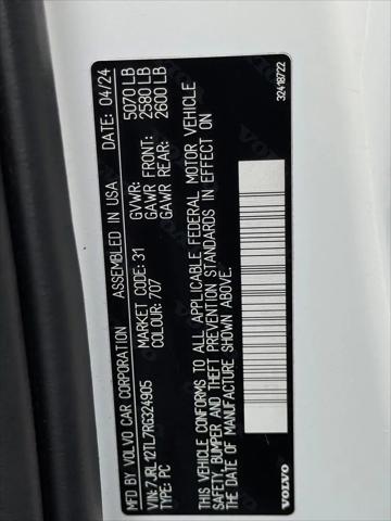 2024 Volvo S60 B5 Plus Dark Theme