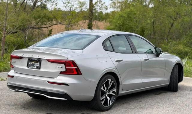 2024 Volvo S60 B5 Plus Dark Theme