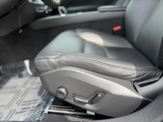 2024 Volvo S60 B5 Plus Dark Theme