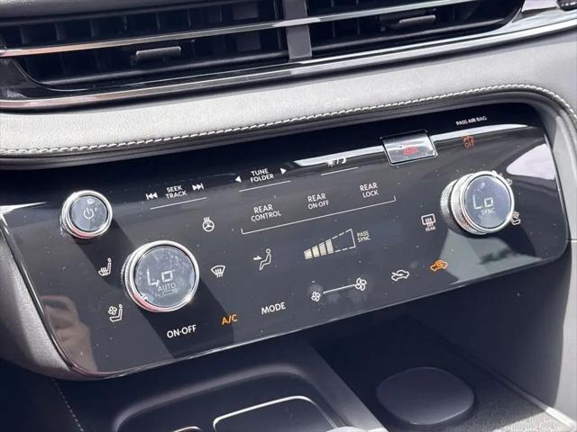 2027 INFINITI QX60 LUXE