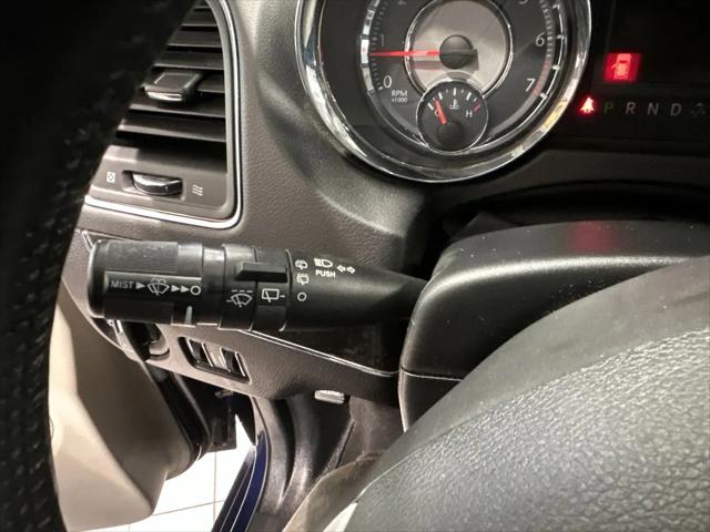 2016 Chrysler Town & Country Touring