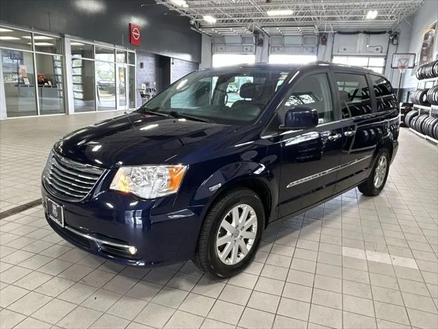 2016 Chrysler Town & Country Touring