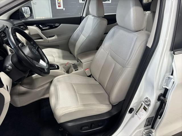 2022 Nissan Rogue Sport SL AWD Xtronic CVT