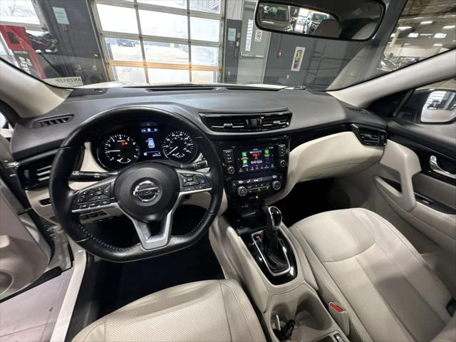 2022 Nissan Rogue Sport SL AWD Xtronic CVT