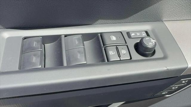 2026 Toyota Tundra Platinum CrewMax 5.5' Bed
