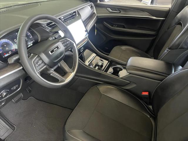 2026 Jeep Grand Cherokee L Altitude 4x4