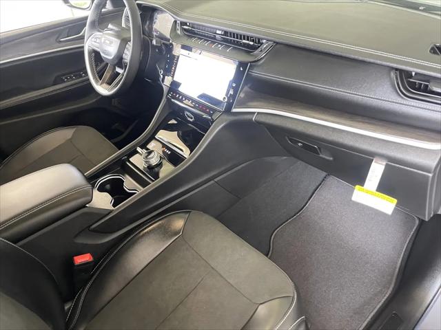 2026 Jeep Grand Cherokee L Altitude 4x4