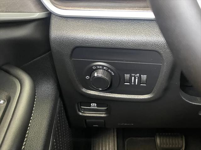 2026 Jeep Grand Cherokee L Altitude 4x4