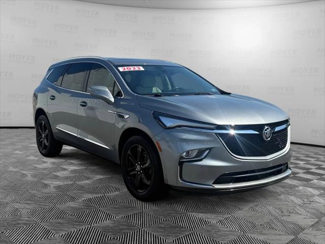2023 Buick Enclave Essence AWD