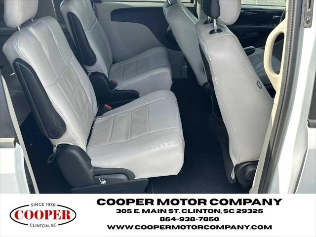 2016 Dodge Grand Caravan SE