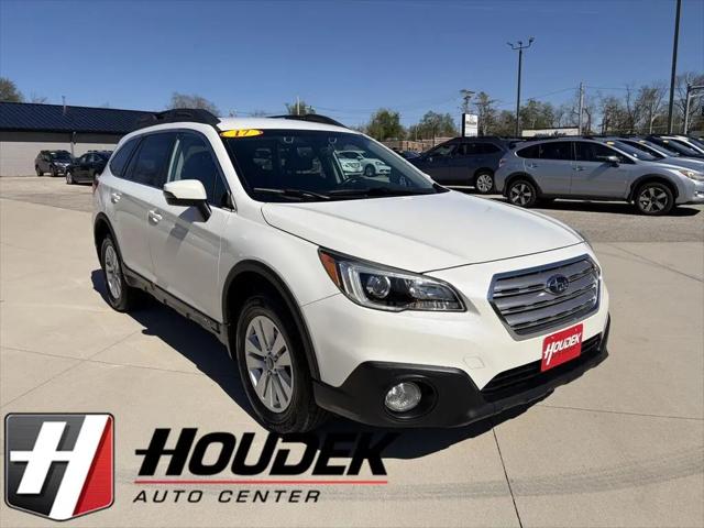 2017 Subaru Outback 2.5i Premium for sale in Marion, IA