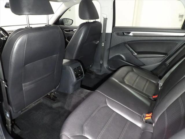 2018 Volkswagen Passat 2.0T SE
