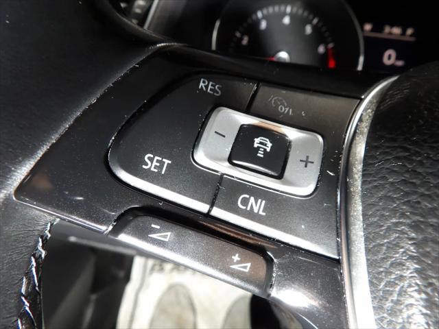 2018 Volkswagen Passat 2.0T SE