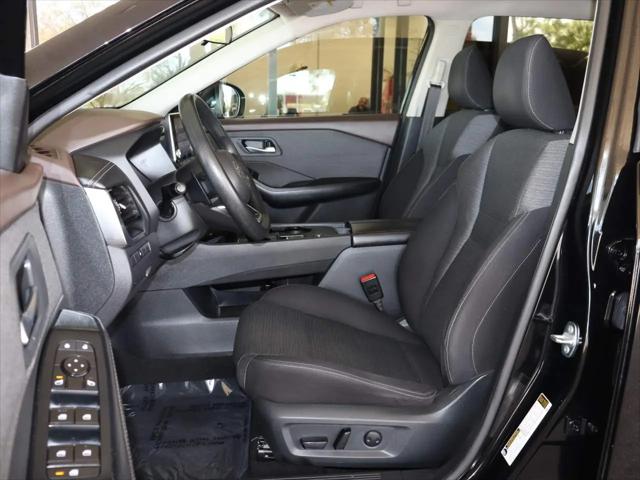 2021 Nissan Rogue SV FWD