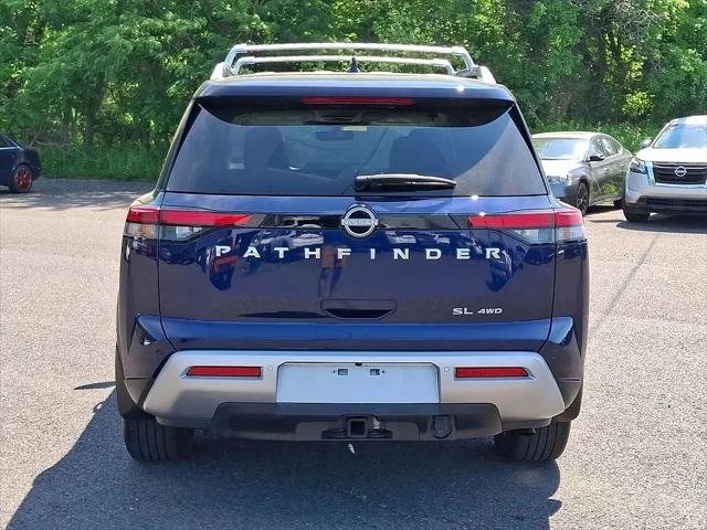 2023 Nissan Pathfinder SL 4WD
