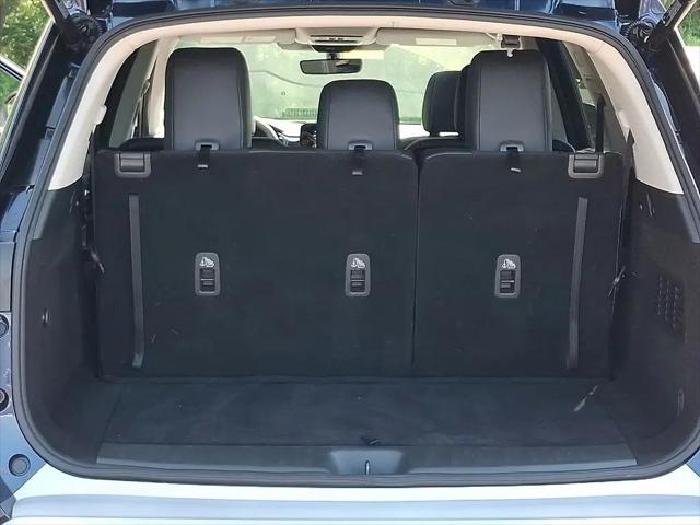 2023 Nissan Pathfinder SL 4WD