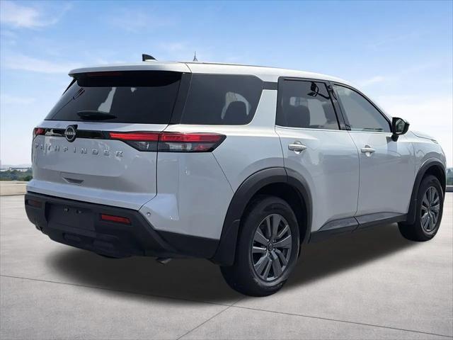 2025 Nissan Pathfinder S FWD