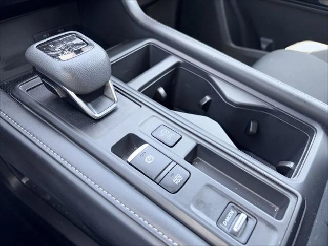 2025 Nissan Pathfinder S FWD