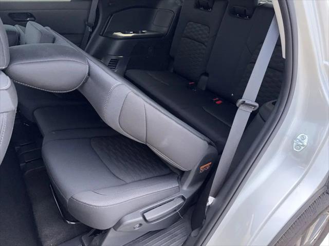 2025 Nissan Pathfinder S FWD