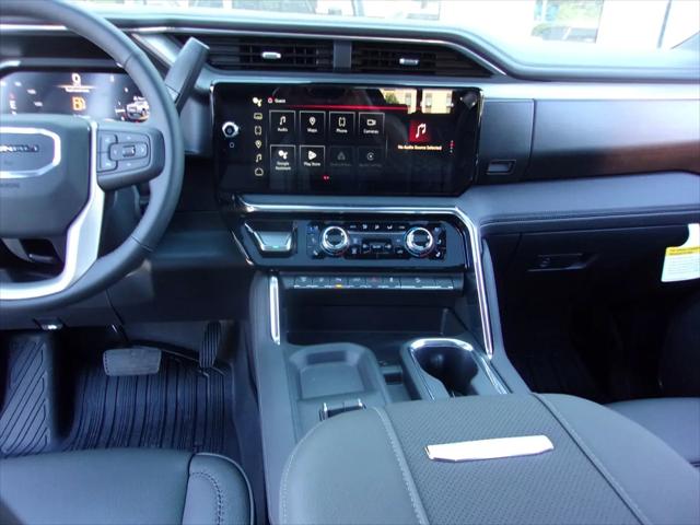 2026 GMC Sierra 2500HD Crew Cab, Standard Bed, Denali, 4WD