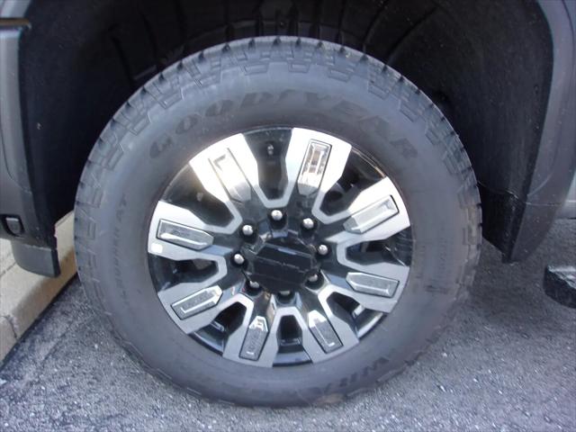 2026 GMC Sierra 2500HD Crew Cab, Standard Bed, Denali, 4WD