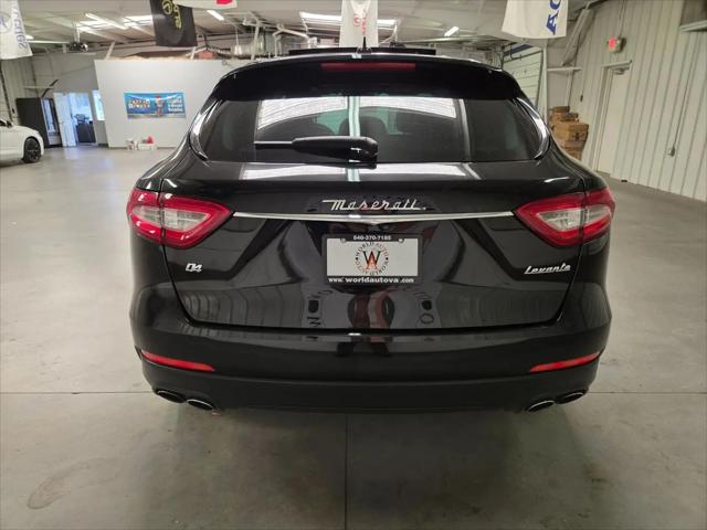2017 Maserati Levante Standard