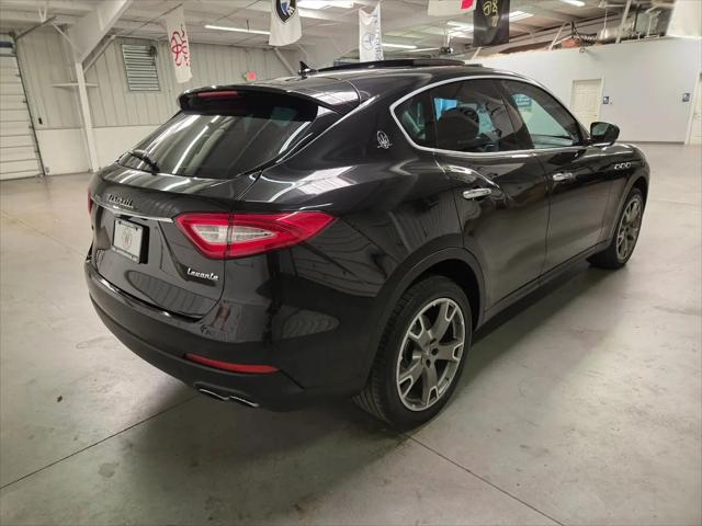2017 Maserati Levante Standard