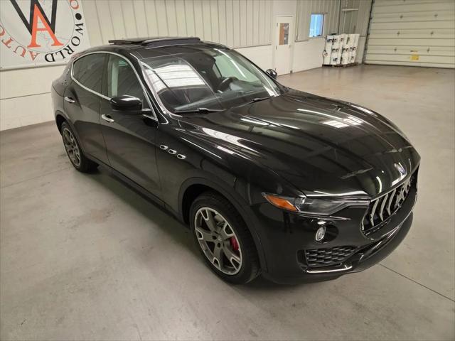 2017 Maserati Levante Standard