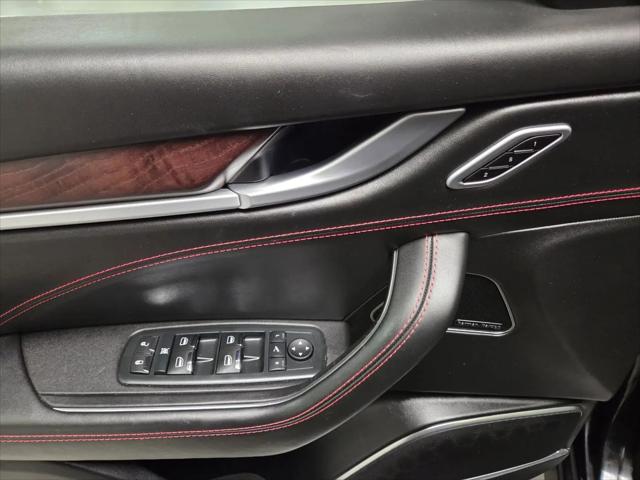 2017 Maserati Levante Standard