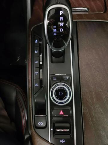 2017 Maserati Levante Standard