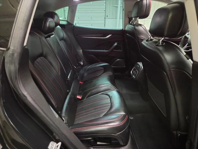 2017 Maserati Levante Standard