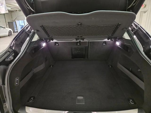 2017 Maserati Levante Standard