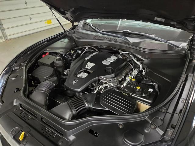 2017 Maserati Levante Standard
