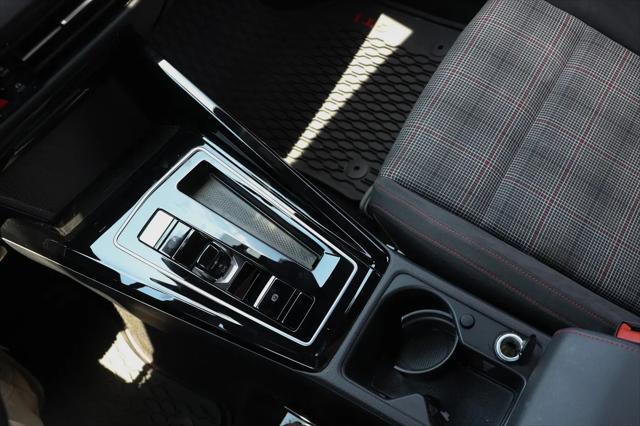 2023 Volkswagen Golf GTI 2.0T 40th Anniversary Edition