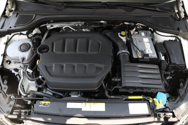 2023 Volkswagen Golf GTI 2.0T 40th Anniversary Edition